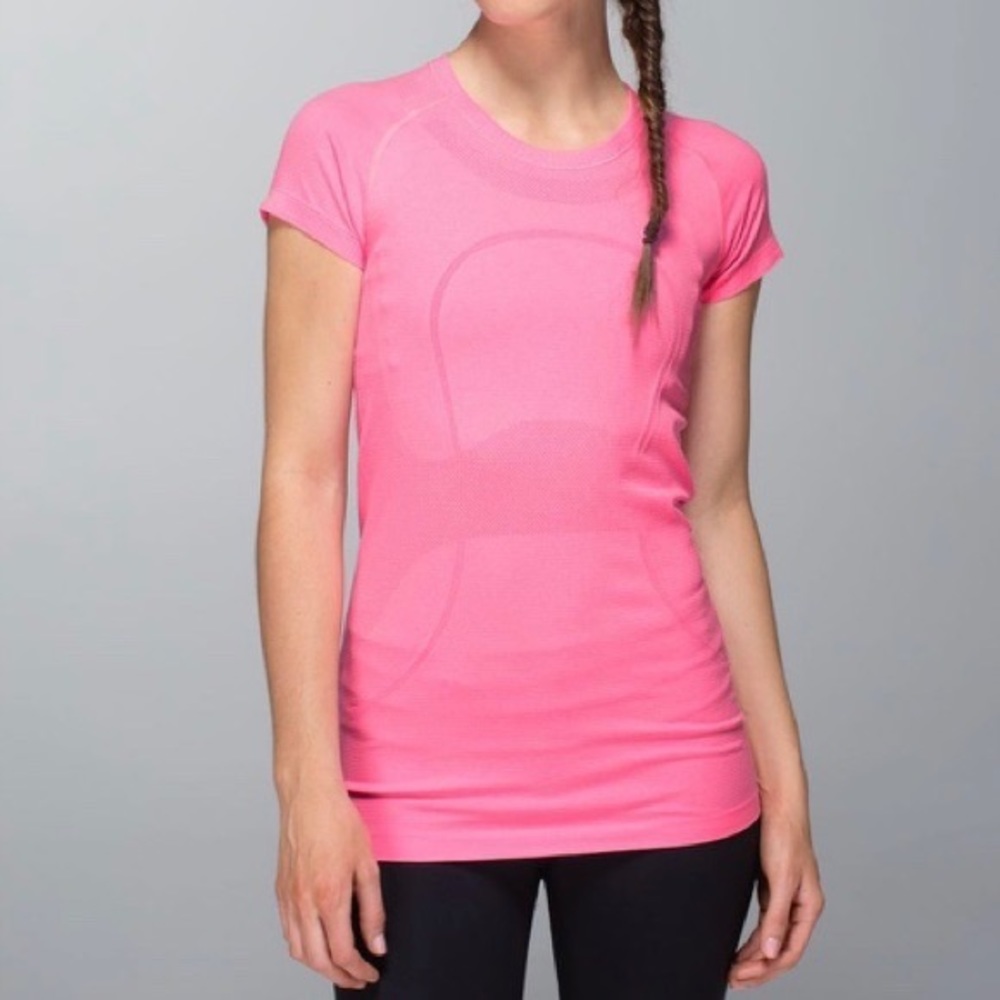 Lululemon swiftly tech short sleeve